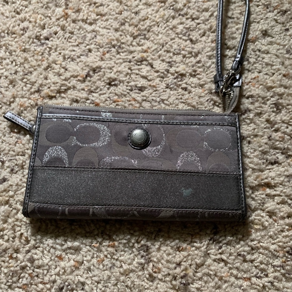 Coach Brand Diaper Bag Carry All and Wallet - Picture 5 of 7